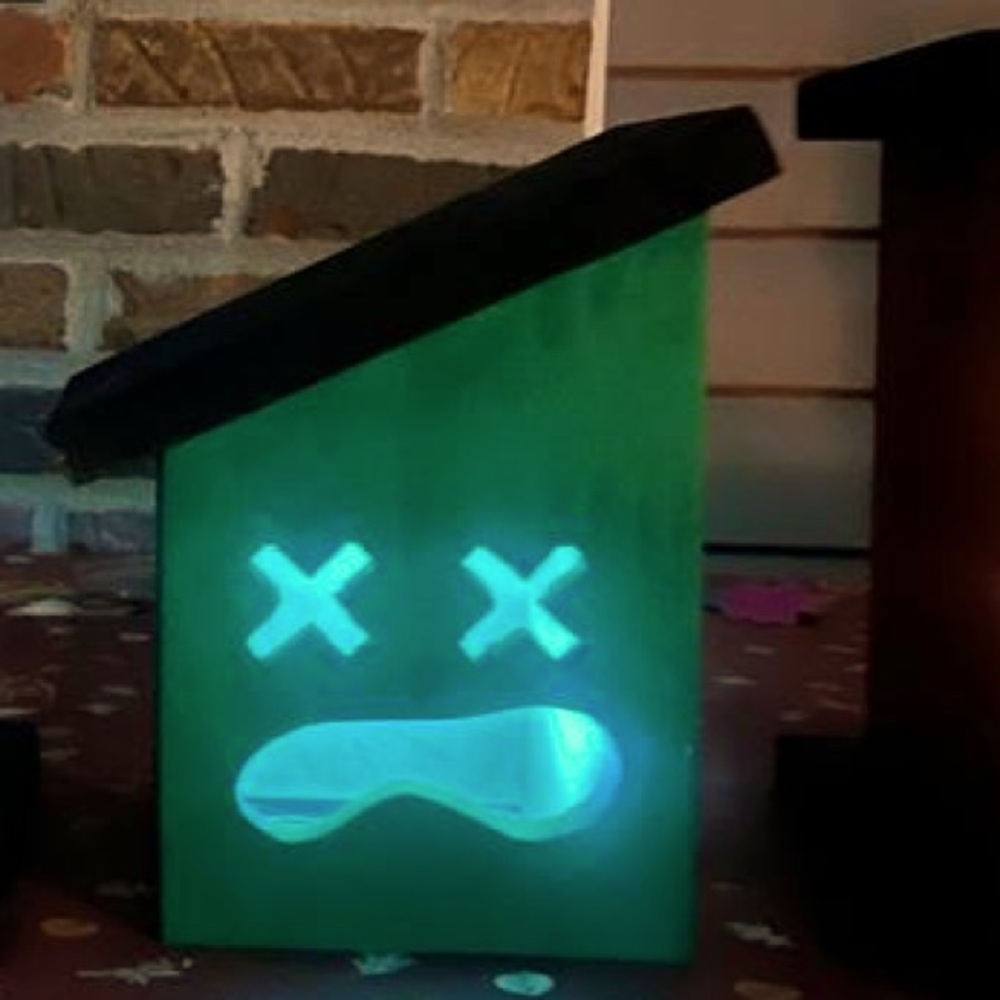 Green wooden lantern box